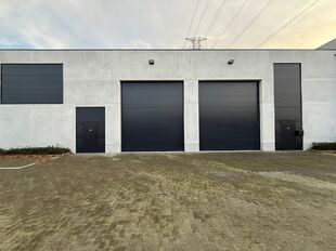 Het betreft de verhuur van 2 recente KMO-units, gelegen in de KMO-zone Doornpark te Beveren, langsheen de N70.

Unit 6 heeft een oppervlakte van ca. 215 m&sup2; en unit 7 heeft een oppervlakte van ca. 430 m&sup2;. Door de flexibele opsplitsingsmogelijkheden van d