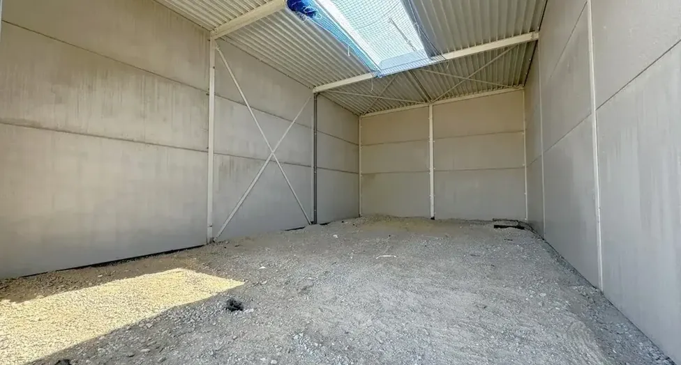 Graag stellen wij u deze nieuwbouw KMO-units voor in het bedrijvenpark Cesar te Bornem. In de eerste fase bieden wij hier nog 2 KMO-units te koop aan. Dit bedrijventerrein is uitermate strategisch gelegen in de gouden driehoek Antwerpen – Brussel – Ge
