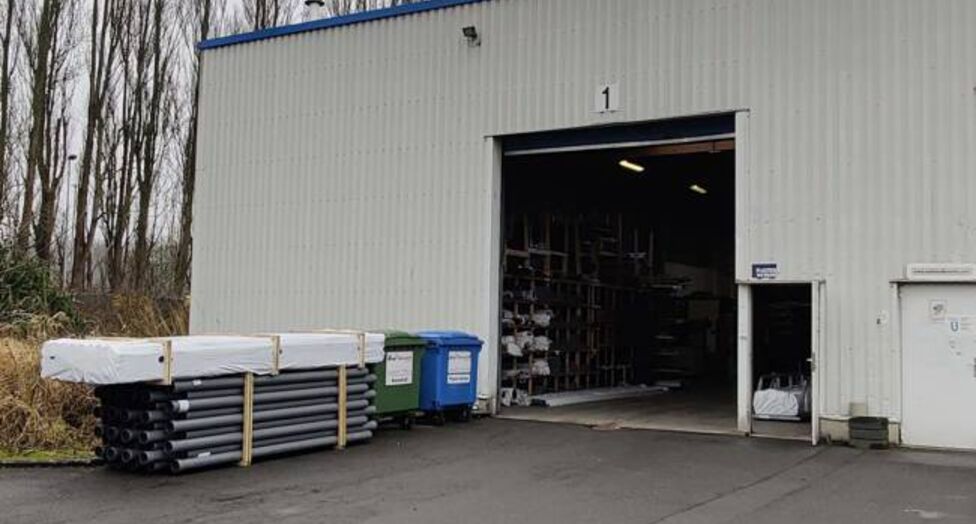 Het betreft de verhuur van verschillende KMO-units met kantoren, gelegen in bedrijvenpark Kontich I & II. Het bedrijvenpark is uitstekend gelegen langs de Prins Boudewijnlaan, in de onmiddellijke nabijheid van de op- en afrit Kontich van de E19 (Antwerpen