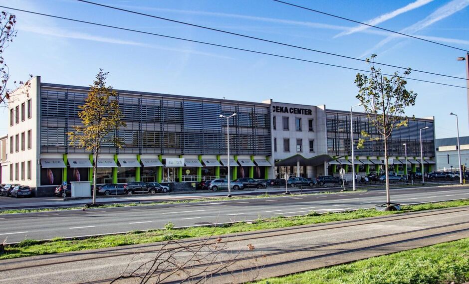 CEKA CENTER, Magazijnen in Antwerpen
