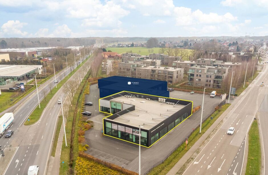 Baanwinkel te huur in Wijnegem