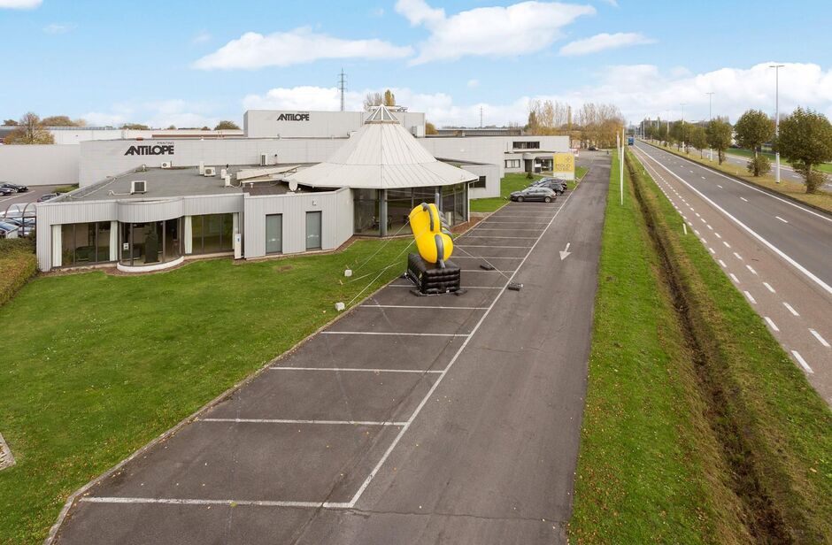 Bedrijfsgebouw te huur in Lier