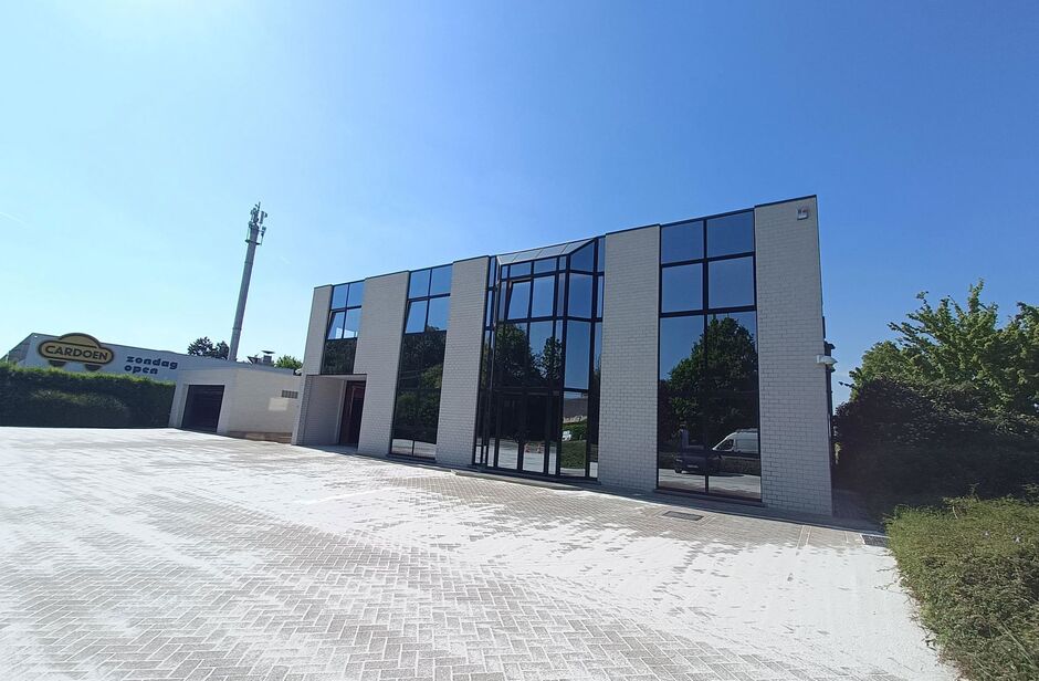 Bedrijfsgebouw te huur in Lier