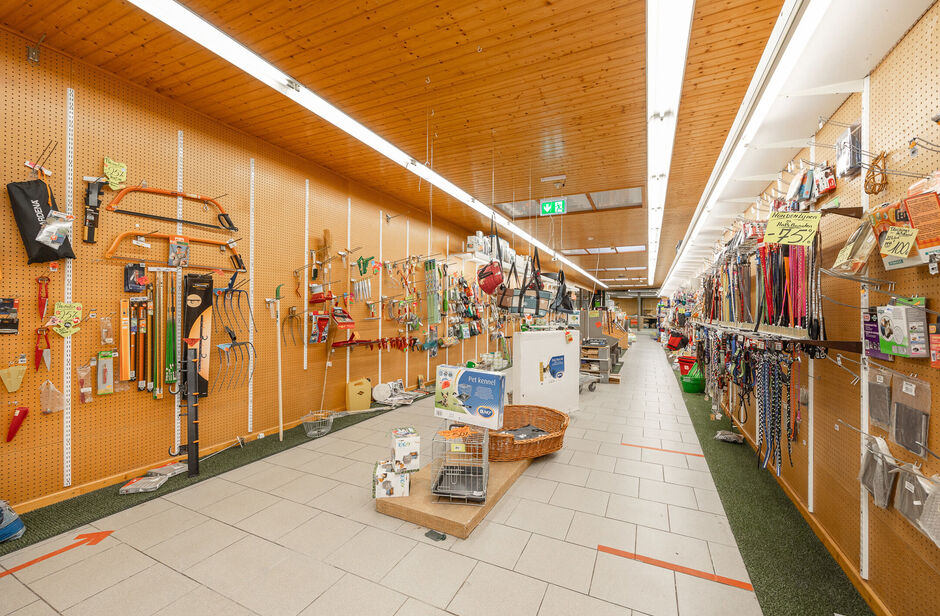 Gebouw voor gemengd gebruik te huur in Antwerpen Deurne