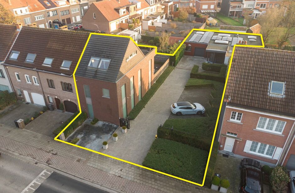 Gebouw voor gemengd gebruik te koop in Edegem