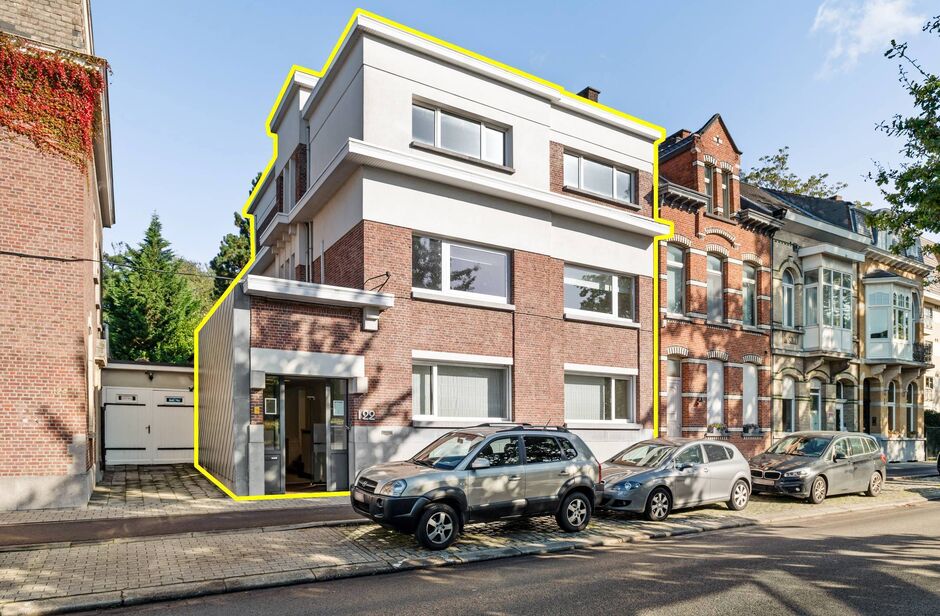Gebouw voor gemengd gebruik te koop in Schoten