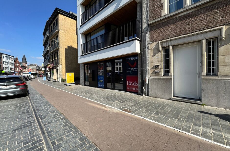 Individuele handelszaak te koop in Brasschaat