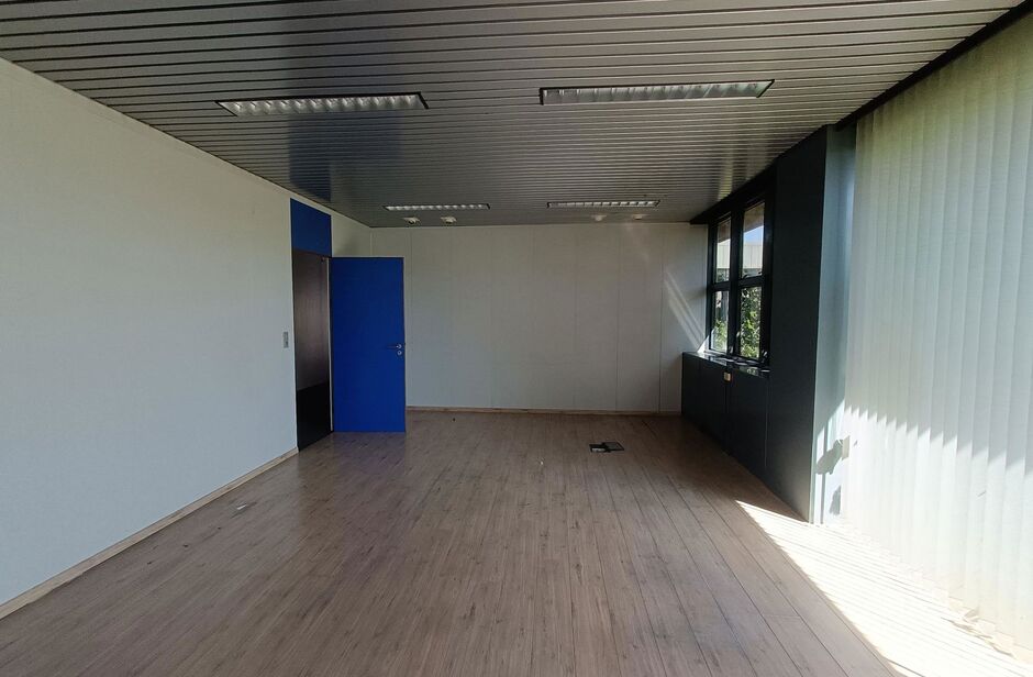 Industrieel gebouw te huur in Malle