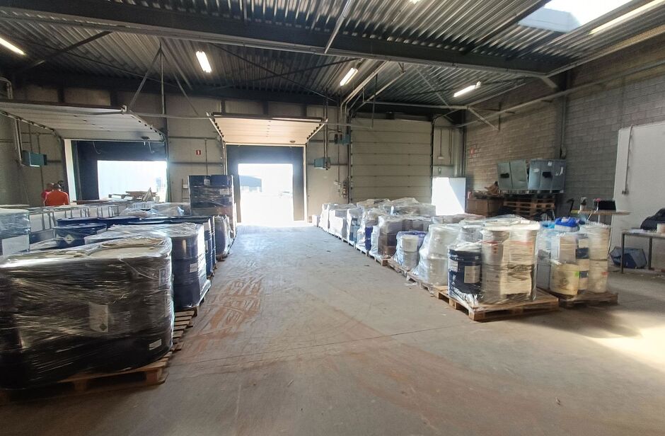Industrieel gebouw te huur in Malle