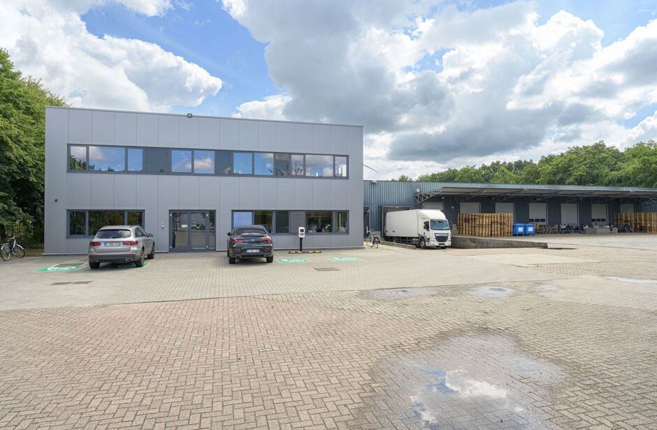 Industrieel gebouw te huur in Turnhout