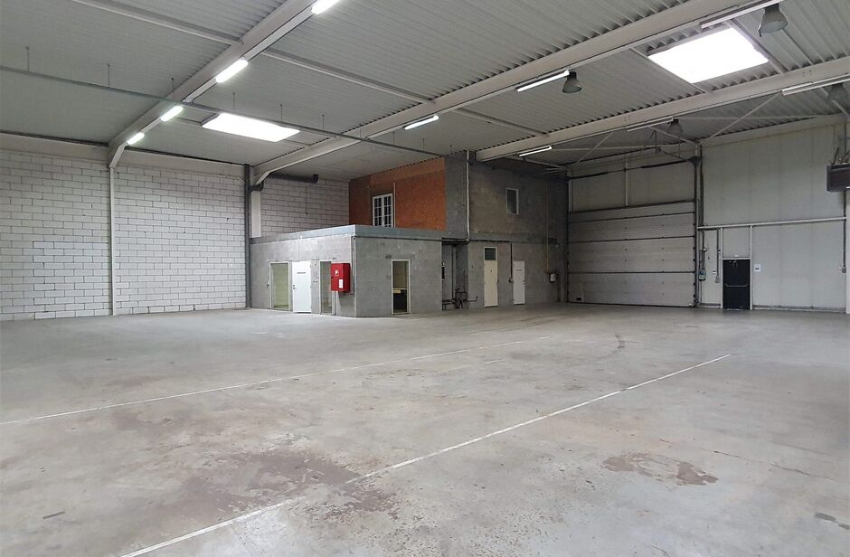 Industrieel gebouw te huur in Wommelgem