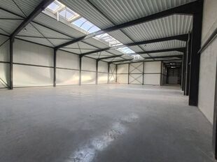 Bedrijfsgebouw te huur in Ranst