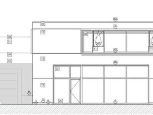 Dit modern en functioneel bedrijfsgebouw is gelegen in de Blauwesteenstraat te Kontich, op een strategische locatie met uitstekende bereikbaarheid dankzij de directe aansluiting op de E19 Antwerpen–Brussel en de nabijheid van belangrijke invalswegen.
H
