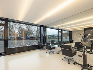 Op een gunstige en vlot bereikbare locatie op Linkeroever bieden wij dit gelijkvloerse handelspand van ca. 40 m&sup2; te koop aan, gelegen aan de Beatrijslaan 40. 

Het pand is geschikt voor diverse handels- of dienstverlenende activiteiten (kantoor, praktijk