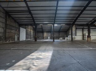 Gebouw voor gemengd gebruik te huur in Antwerpen