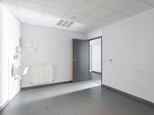 Gebouw voor gemengd gebruik te koop in Antwerpen