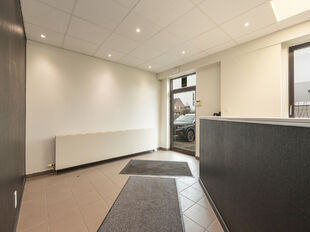 Gebouw voor gemengd gebruik te koop in Lier