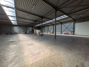 Industrieel gebouw te huur in Antwerpen Merksem