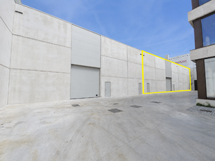 Industrieel gebouw te huur in Antwerpen Merksem