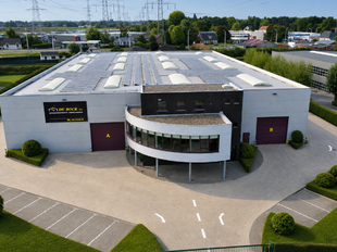 Het betreft de verhuur van een magazijn met kantoren in het bedrijvenpark Doornpark te Beveren, gelegen vlakbij de N70, dewelke voor een vlotte verbinding zorgt met de E34/E17. 

Deze unit heeft  een oppervlakte van ca. 1665 m&sup2;, bestaande uit ca. 1375 m
