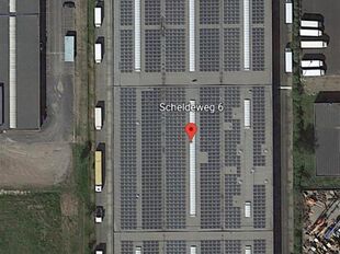 Het betreft de verhuur van een magazijn in de industriezone Krekelenberg te Boom. Dit magazijn geniet een uitstekende ligging op- en afrit 9 van de A12 (Antwerpen - Brussel). Het magazijn heeft een oppervlakte van ca. 5550 m².
Huurprijs exclusief Onroer