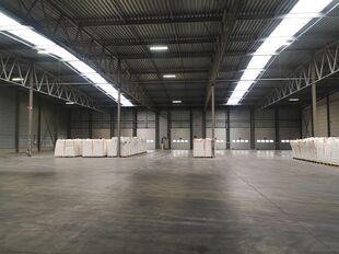 Industrieel gebouw te huur in Maasmechelen
