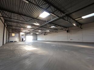 Industrieel gebouw te huur in Wijnegem