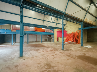 Industrieel gebouw te koop in Antwerpen