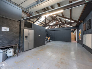Industrieel gebouw te koop in Kalmthout
