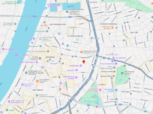 Het betreft de verhuur van een kantoorruimte op de 4de verdieping in een karaktervol gebouw gelegen op toplocatie Meir 113-115, 2000 Antwerpen. Het pand werd in 2019 erkend als bouwkundig erfgoed en werd recent herontwikkeld tot moderne kantoorruimtes waa