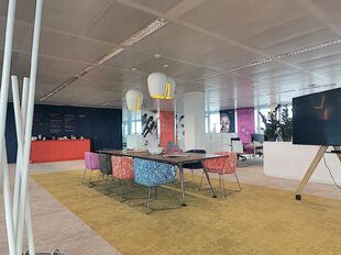 Kantoorgebouw te huur in Antwerpen Berchem