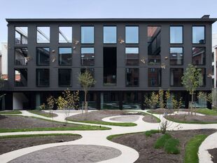 Kantoorgebouw te koop in Antwerpen