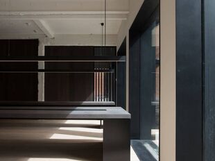 Kantoorgebouw te koop in Antwerpen