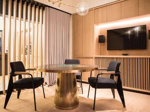 Kantoorgebouw te koop in Antwerpen