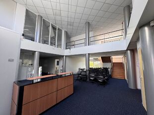 Kantoorgebouw te koop in Hoogstraten