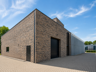 Kantoorgebouw te koop in Wuustwezel