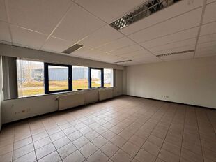 Het betreft de verhuur van verschillende KMO-units met kantoren, gelegen in bedrijvenpark Kontich I & II. Het bedrijvenpark is uitstekend gelegen langs de Prins Boudewijnlaan, in de onmiddellijke nabijheid van de op- en afrit Kontich van de E19 (Antwerpen