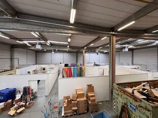 Het betreft de verhuur van verschillende KMO-units met kantoren, gelegen in bedrijvenpark Kontich I & II. Het bedrijvenpark is uitstekend gelegen langs de Prins Boudewijnlaan, in de onmiddellijke nabijheid van de op- en afrit Kontich van de E19 (Antwerpen