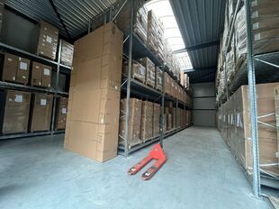 Recente nieuwbouwunit met een oppervlakte van ca. 228 m&sup2;, gelegen binnen het Duffel Business Park langs de Notmeir te Duffel. De site geniet van een vlotte bereikbaarheid via de N1 (Antwerpen &ndash; Mechelen) en bevindt zich op korte afstand van de op- en a