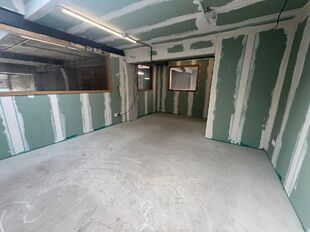 Opslagplaats te koop in Antwerpen Merksem