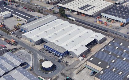 Het betreft de verhuur van een bedrijfsgebouw gelegen op een toplocatie in de Haven van Antwerpen, nabij enkele belangrijke invalswegen zoals de A12, E19 en de Ring van Antwerpen. Het gebouw omvat een totale oppervlakte van 13 546 m², bestaande uit 13 39