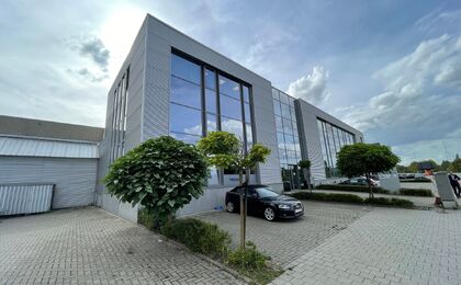 Kantoorgebouw te huur in Antwerpen
