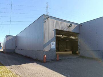 Industrieel gebouw te huur in Lint