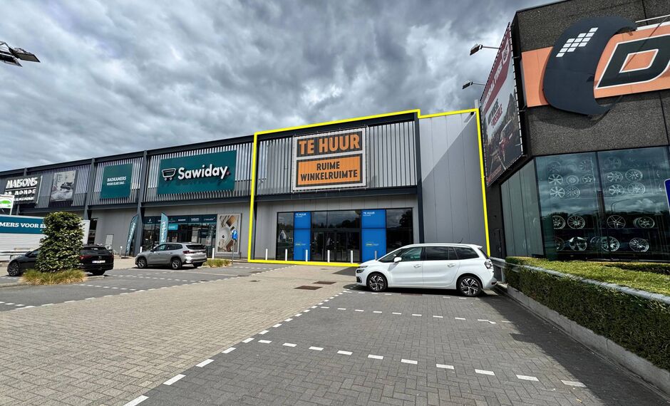 Baanwinkel te huur in Schoten