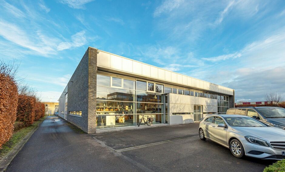 Bedrijfsgebouw te koop in Kalmthout