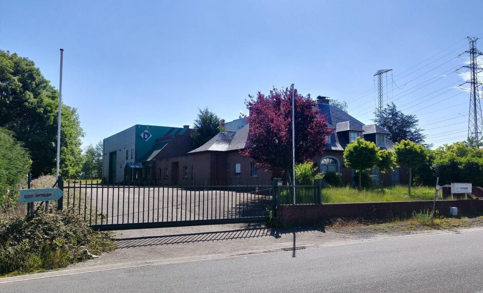 Gebouw voor gemengd gebruik te huur in Temse