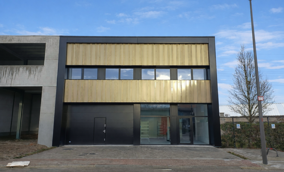 Industrieel gebouw te huur in Antwerpen Deurne