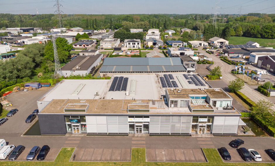 Industrieel gebouw te huur in Lint