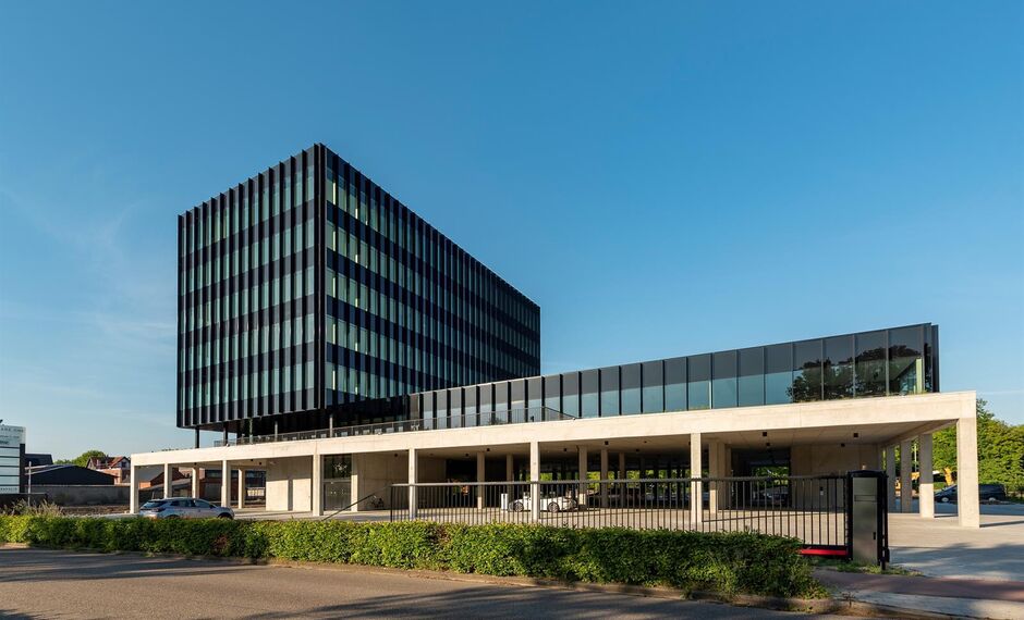 Square One, High-end kantoren te Geel