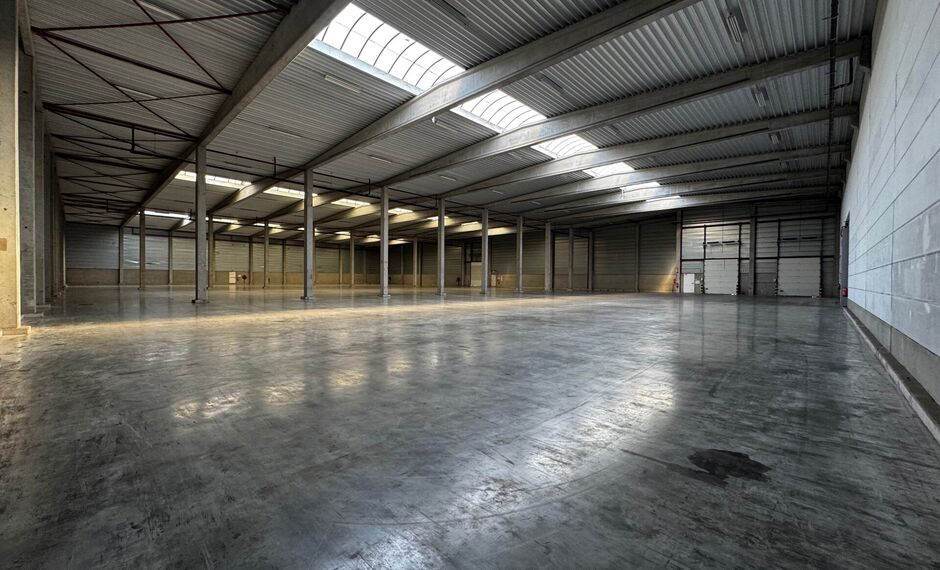 Opslagplaats te huur in Hoogstraten Meer